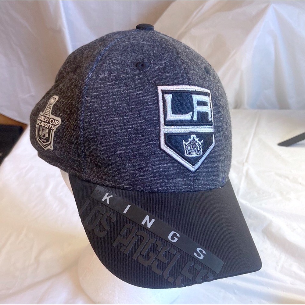 Reebok Los Angeles Kings 2016 Stanley Cup Playoffs Hat Mens SM Center Ice Grey